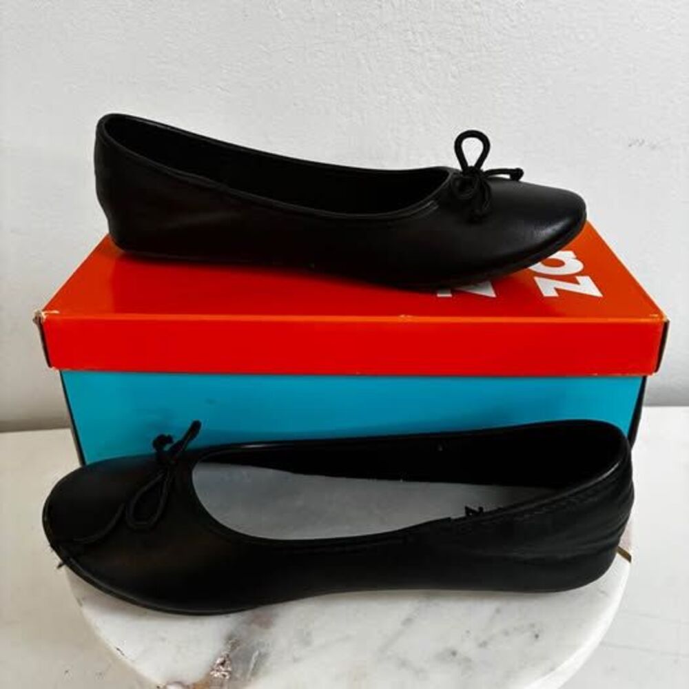 Girls black non skid ballet flats